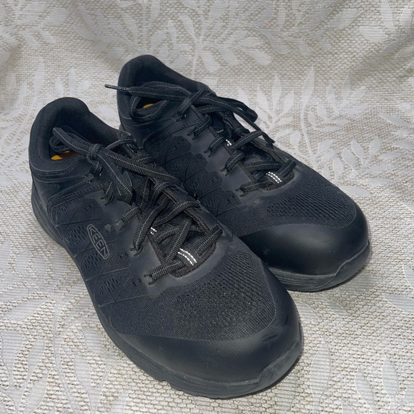 Keen Other - Keen Men's Black Utility Low Boot Shoe 
Vista Energy Carbon Toe